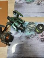 2 vismolens en 2 spoelen 30 euro, Ophalen, Gebruikt, Molen