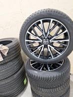 Yaris Cross Winterset 18 Inch Origineel, Auto-onderdelen, Banden en Velgen, Ophalen, 18 inch, Banden en Velgen, Winterbanden