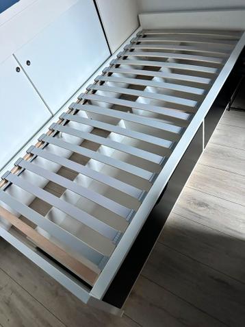 IKEA eenpersoonsbed met twee lades - afbeelding 1