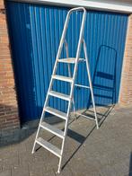 Grote huishoudtrap 5 treden  inklapbaar, Doe-het-zelf en Verbouw, Ladders en Trappen, Ophalen, Gebruikt, Trap, Opvouwbaar of Inschuifbaar