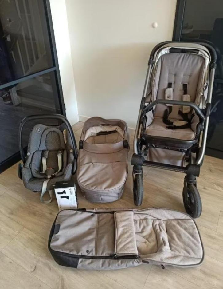 Mutsy complete set (maxicosi, reiswieg, buggy), Kinderen en Baby's, Kinderwagens en Combinaties, Gebruikt, Combiwagen, Mutsy, Met autostoeltje