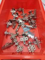 Siematic & AXA keukenkast scharnieren partij gebruikt, Ophalen of Verzenden, Gebruikt, IJzer, Scharnier