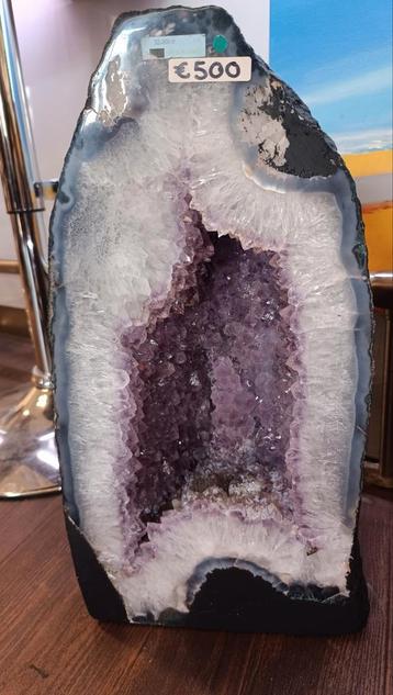 Unieke amatist geode 32.8kg  beschikbaar voor biedingen