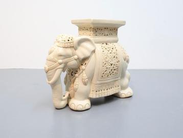 Vintage Olifant Keramiek Plantentafel beschikbaar voor biedingen