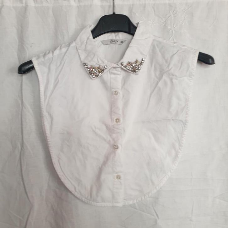 Witte kraag met strass., Kleding | Dames, Blouses en Tunieken, Zo goed als nieuw, Maat 36 (S), Wit, Ophalen of Verzenden