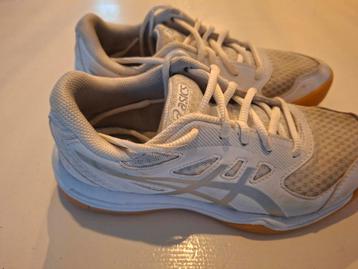 Asics sportschoen maat 37 beschikbaar voor biedingen