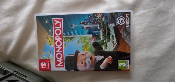 Nintendo switch monopoly, Spelcomputers en Games, Games | Nintendo Switch, Zo goed als nieuw, Puzzel en Educatief, 3 spelers of meer