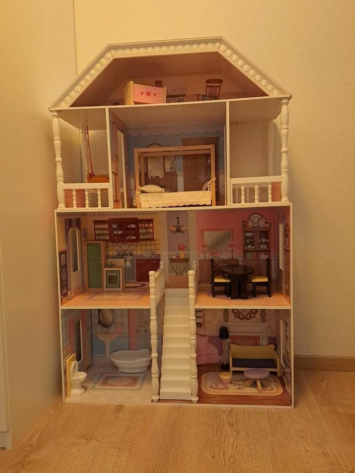 Groot poppenhuis inclusief meubels, Verzamelen, Poppenhuizen en Toebehoren, Zo goed als nieuw, Poppenhuis, Ophalen