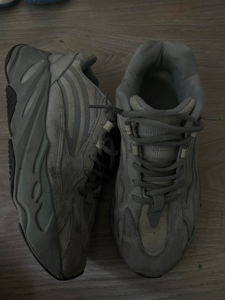 Jeezy 700, Ophalen, Zo goed als nieuw, Schoenen