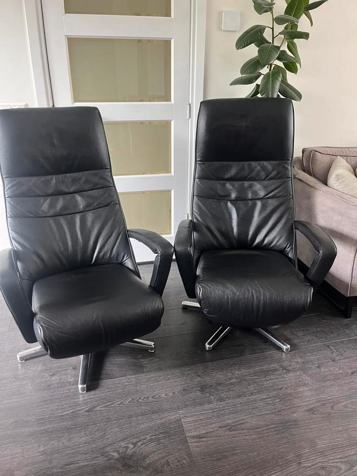 2 De Toekomst Relaxfauteuils Twice Op Accu Zwart Leer M/L, Huis en Inrichting, Fauteuils, Zo goed als nieuw, Leer, Minder dan 50 cm