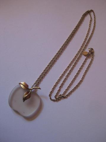 Vintage: goudkleurige ketting met appel / Avon beschikbaar voor biedingen