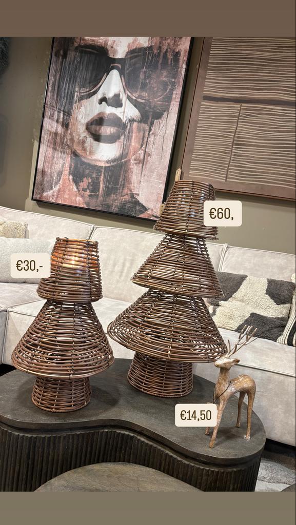 Kerstbomen / windlicht / rotan / nieuw / kerst decoratie, Diversen, Kerst, Nieuw, Ophalen of Verzenden