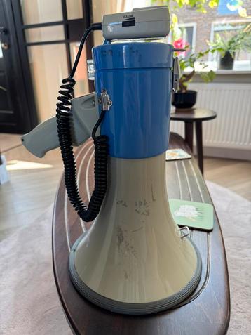 HQ Megafoon beschikbaar voor biedingen