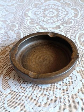 Vintage asbak "Jan de Graaf" potterie Heerde  beschikbaar voor biedingen