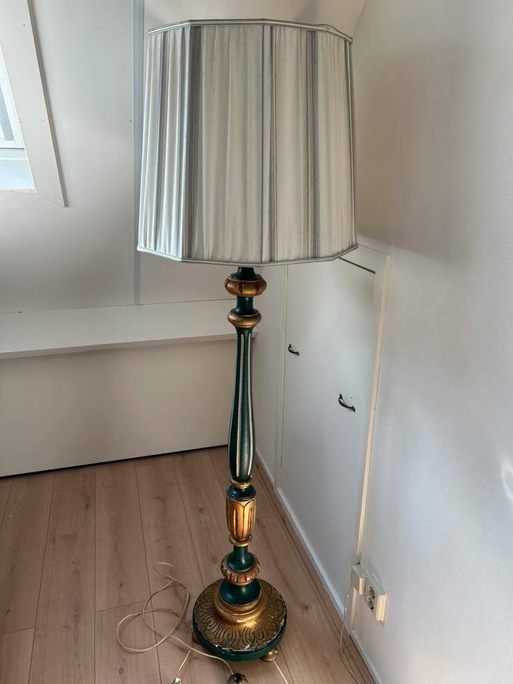 vintage Antiek houten stande vloerlamp met kap, Antiek en Kunst, Curiosa en Brocante, Ophalen
