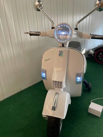 Nieuwe Vespa PX150 elektrische kinder scooter 