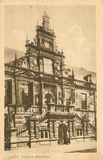 (301-129-009) Leiden Stadhuis beschikbaar voor biedingen