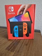 Nintendo Switch *Nieuw in doos*, Ophalen of Verzenden, Nieuw, Met 2 controllers, Switch OLED