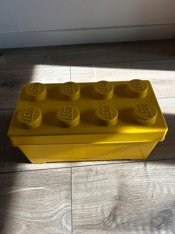 Lego doos classic met van alles wat extra beschikbaar voor biedingen