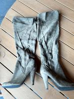 GUESS suede laarzen zo goed als nieuw maat 39, Kleding | Dames, Hoge laarzen, Guess, Ophalen of Verzenden, Zo goed als nieuw