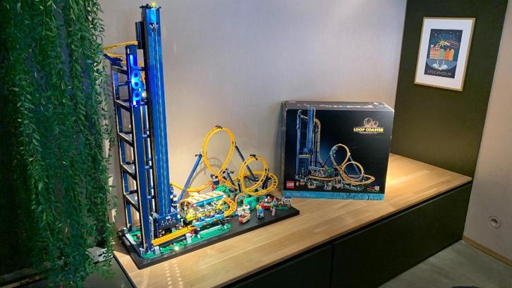 Lego Loop Coaster 10303 met " Light My Bricks set " !!, Kinderen en Baby's, Speelgoed | Duplo en Lego, Nieuw, Lego, Complete set