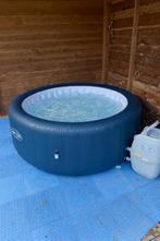Bestway Jacuzzi + Hoes + Warmtepomp, Ophalen, Zo goed als nieuw, Afdekzeil, Opblaasbaar