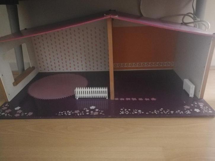 Poppenhuis bungalow vintage, Kinderen en Baby's, Speelgoed | Poppenhuizen, Gebruikt, Poppenhuis, Ophalen