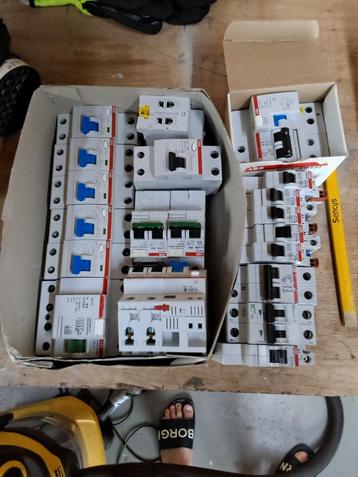 ABB Installatieautomaten - Zo goed als nieuw! beschikbaar voor biedingen