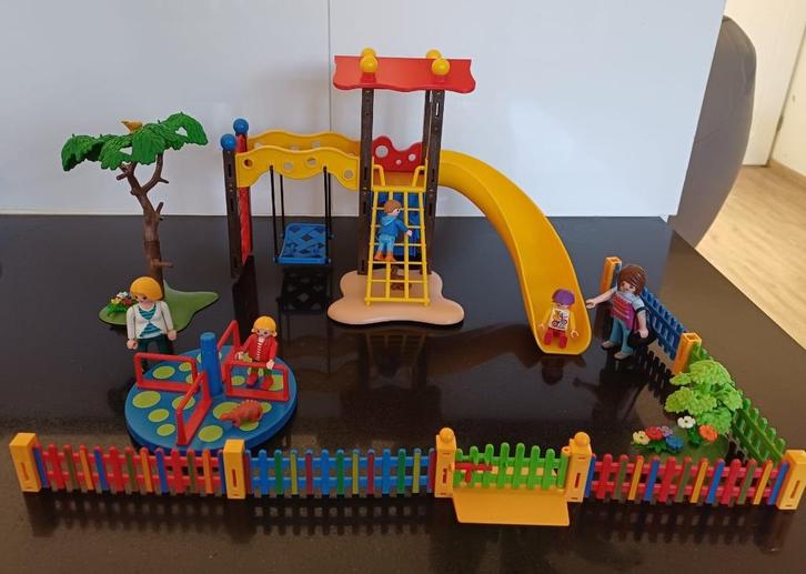 Te koop: Playmobil Kinderspeelplaats / Speeltuin set, Kinderen en Baby's, Speelgoed | Playmobil, Zo goed als nieuw, Complete set