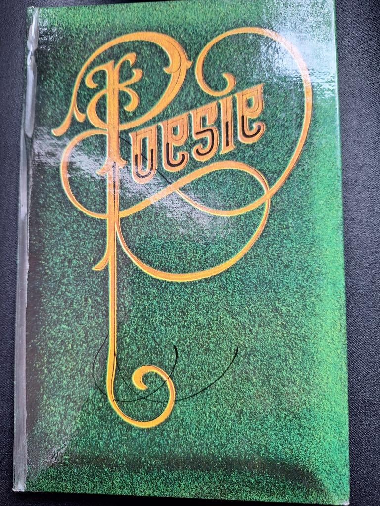 Poesie
Een boekje vol poëzie, Ophalen of Verzenden, Gelezen