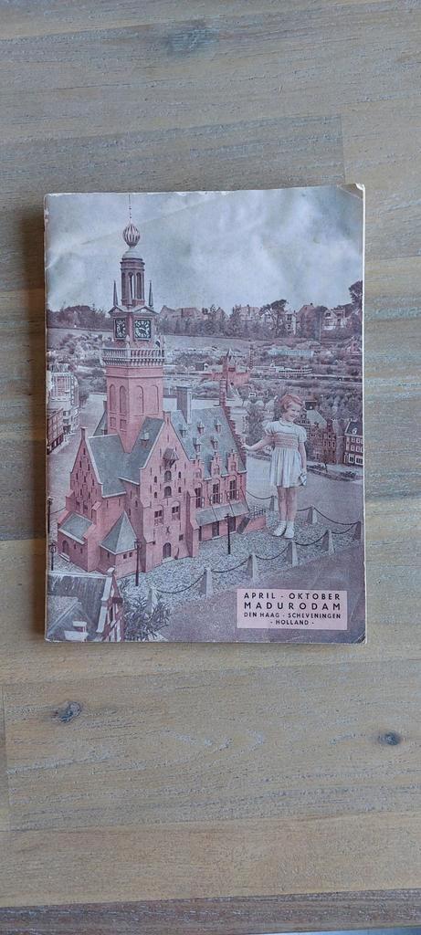 Madurodam 1954, uitgebreide parkgids en folder, Verzamelen, Merken en Reclamevoorwerpen, Gebruikt, Overige typen, Ophalen of Verzenden