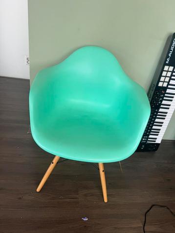 6 of 8 kuipstoelen groen beschikbaar voor biedingen