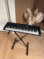Als nieuw! Keyboard piano muziekinstrument Max KB4, 61 toetsen, Zo goed als nieuw, Met standaard, Ophalen