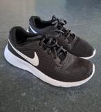 Nike Tanjun maat 36.5, Ophalen of Verzenden, Zo goed als nieuw, Hardloopschoenen, Nike