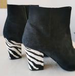 Toffe laarsjes van Elvio Zanon, suede zwart, 38, zebra hak, Kleding | Dames, Schoenen, Ophalen of Verzenden, Nieuw, Zwart