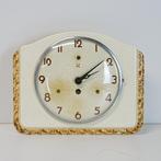 Antieke Gustav Becker /Junghans porseleinen wandklok., Ophalen of Verzenden