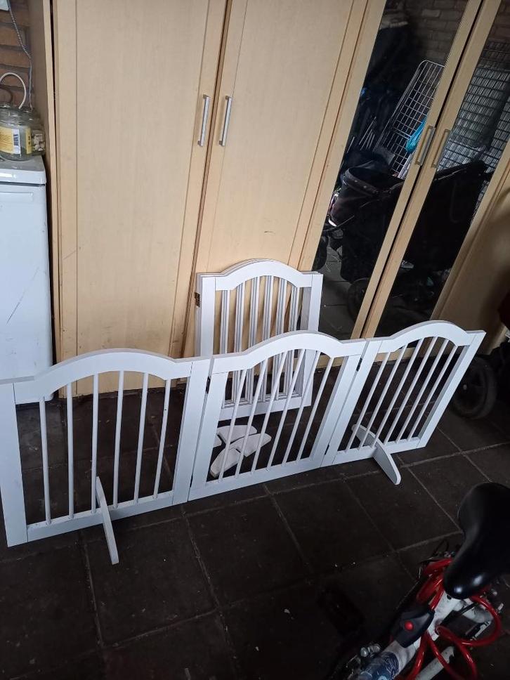 2 x Hondenhek (Pawhut)/veiligheidshek, 154.5 x 29.5 x 61 cm, Dieren en Toebehoren, Honden-accessoires, Zo goed als nieuw, Ophalen of Verzenden