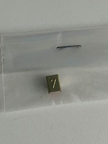 Cijfer 7 behorende bij KL vaardigheidsheidsinsignes beschikbaar voor biedingen