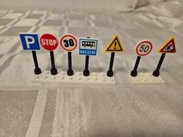 Lego Verkeersborden beschikbaar voor biedingen