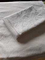 Dekbedovertrek wit met  borduursel, Ophalen of Verzenden