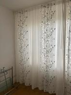 Doorschijnende gordijnen met bloemmotief – 255x270 cm, Huis en Inrichting, Stoffering | Gordijnen en Lamellen, Ophalen, 200 cm of meer