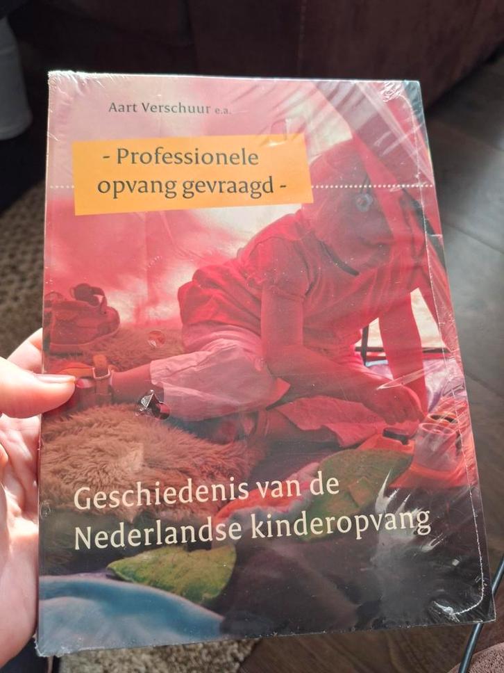 Geschiedenis van de Nederlandse Kinderopvang - Nieuw!, Boeken, Zwangerschap en Opvoeding, Ophalen of Verzenden