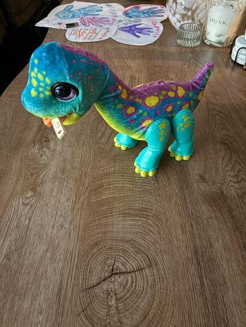FurReal Snackende Sam Brontosaurus - Interactief Speelgoed beschikbaar voor biedingen