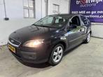 Ford - Focus - 2.0-16V Futura - 14-SK-BH, 1227 kg, Gebruikt, Zwart, Bedrijf