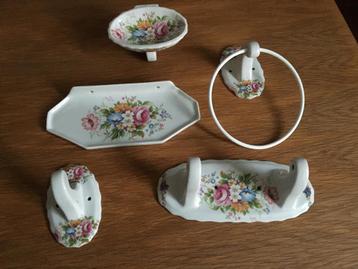 VINTAGE Keramiek Badkamer accessoires 5 delig beschikbaar voor biedingen