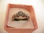 Een mooie Zilveren Ring met facet Labradoriet edelsteentje, Sieraden, Tassen en Uiterlijk, Antieke sieraden, Met edelsteen, Zilver