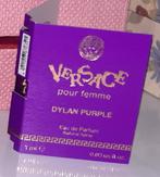 Parfum proefje sample Versace - Dylan Purple, Verzamelen, Parfumverzamelingen, Nieuw, Gevuld, Proef of Tester, Verzenden