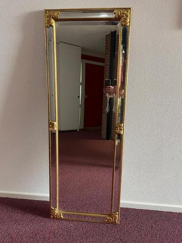 Prachtige Gouden Spiegel beschikbaar voor biedingen