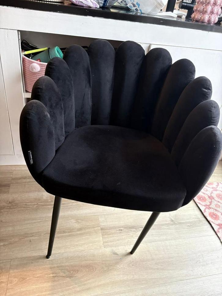 1 x eetkamer stoel  schelp, Huis en Inrichting, Fauteuils, Zo goed als nieuw, 50 tot 75 cm, Ophalen