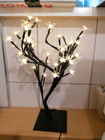 Decoratieve LED Boom Lamp beschikbaar voor biedingen
